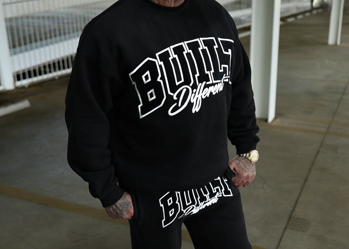 Black&White Crewneck — image 2